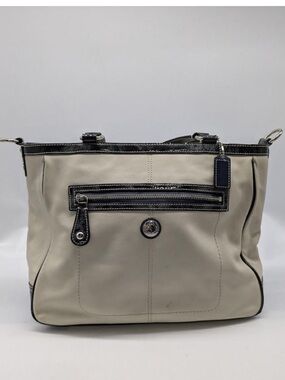 Authentic Coach Two-Tone Light Gray Shoulder Bag with Navy Trim